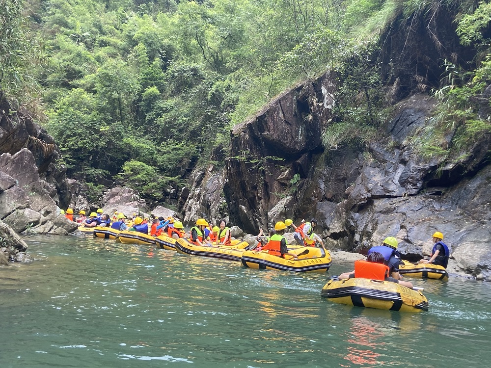 藤仓自动化14周年，开展夏季团建旅游活动！(图5)